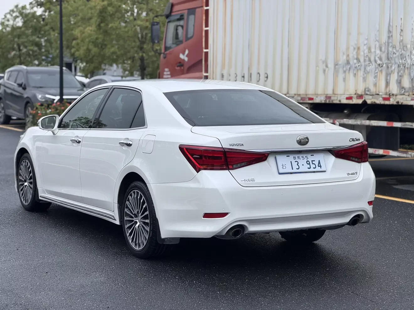 Toyota crown