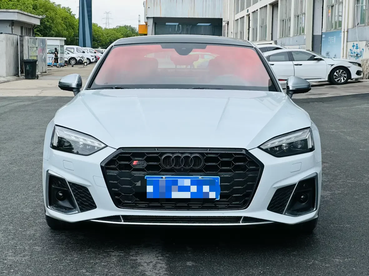 Audi S5