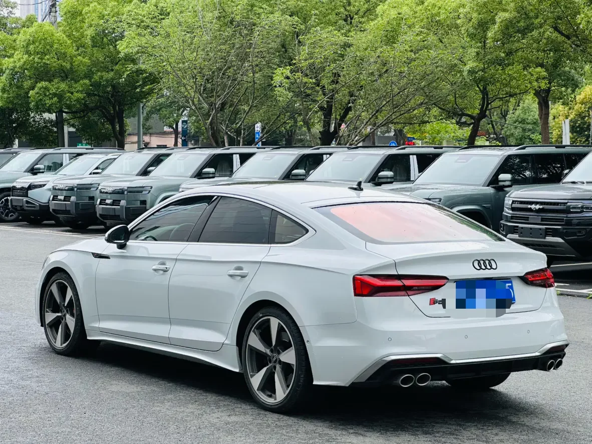 Audi S5