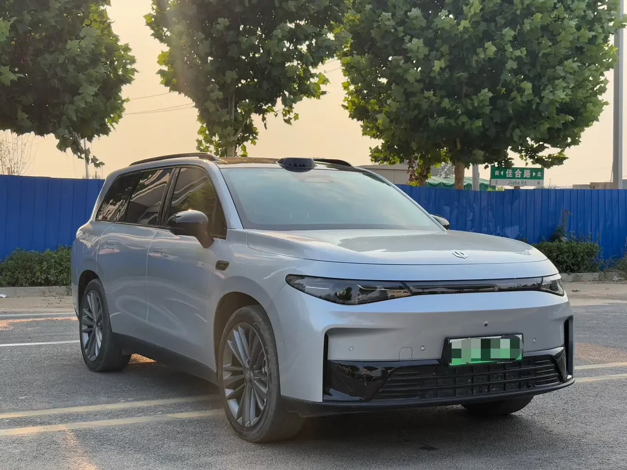 Leapmotor C16