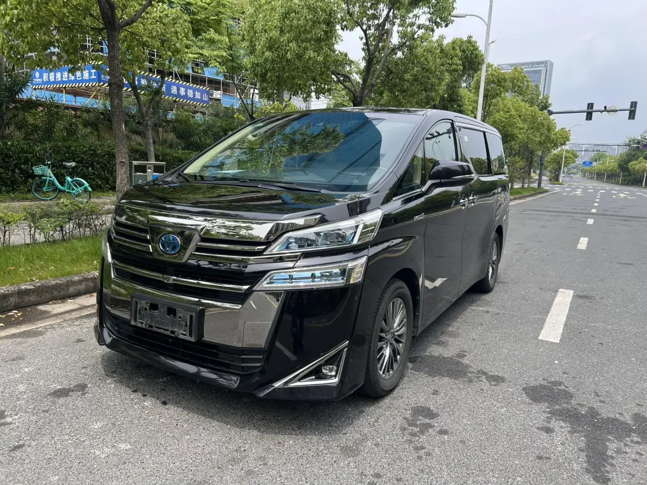 Toyota Crown Wellfire