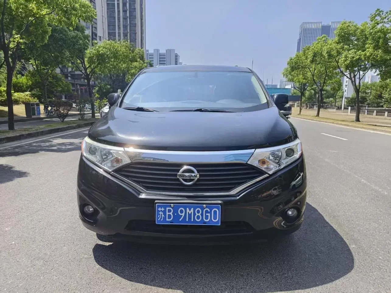 Nissan nobleman