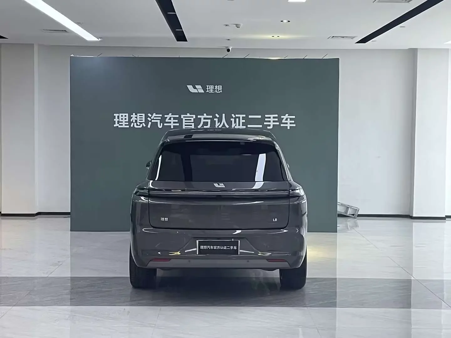 Lixiang L8