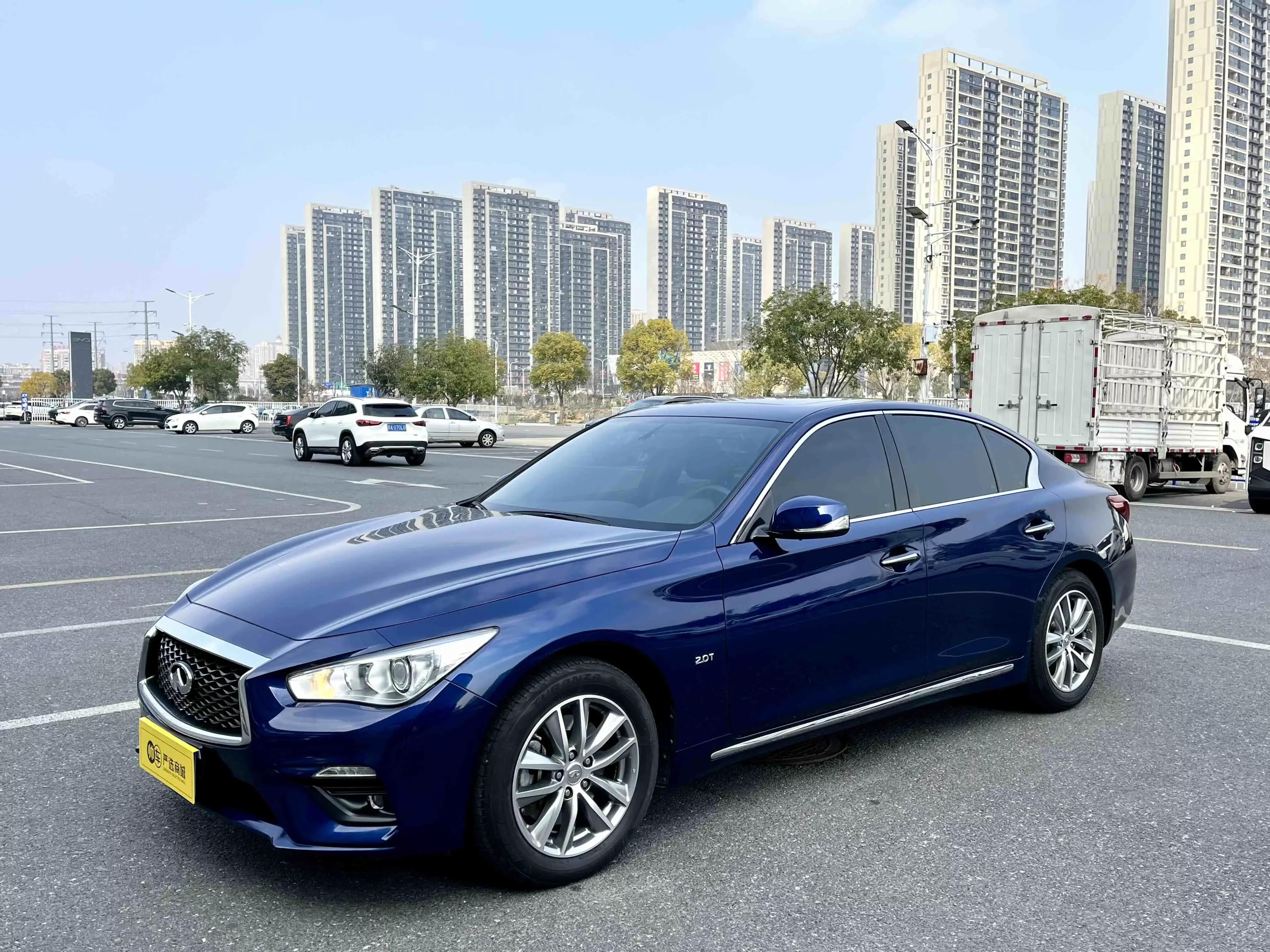 Infiniti Q50L  из Китая