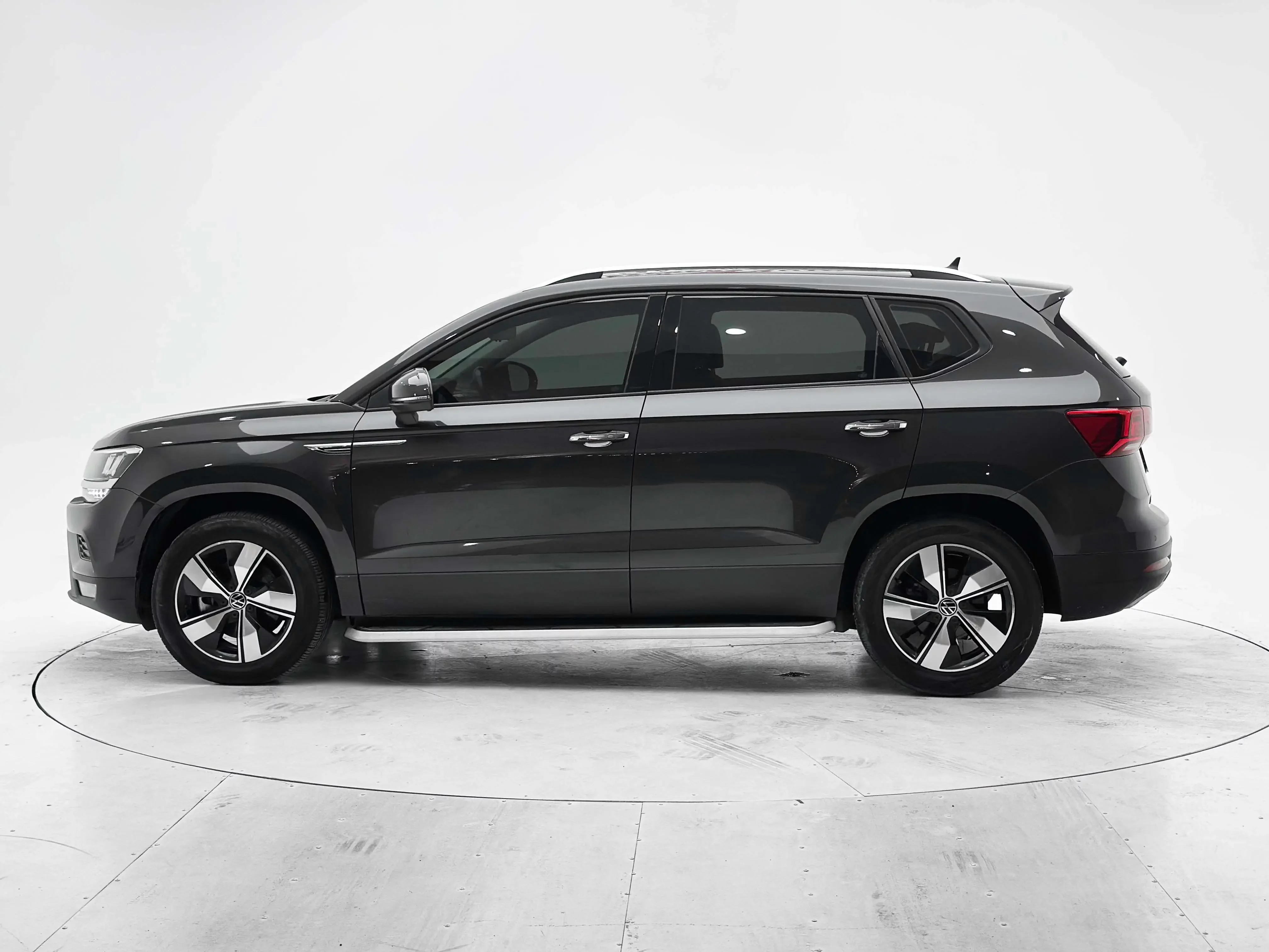 Volkswagen Tharu