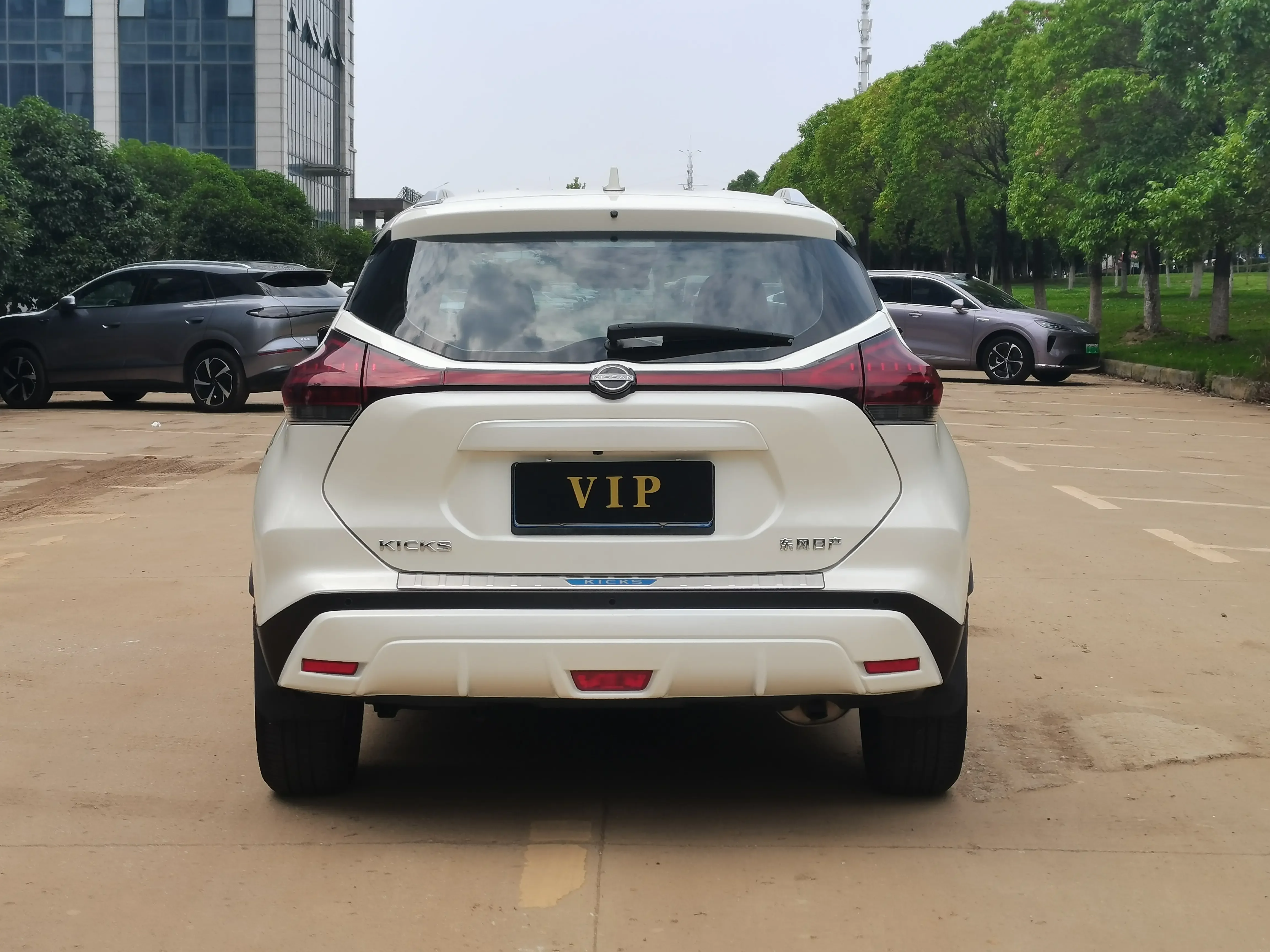 Nissan Jinke