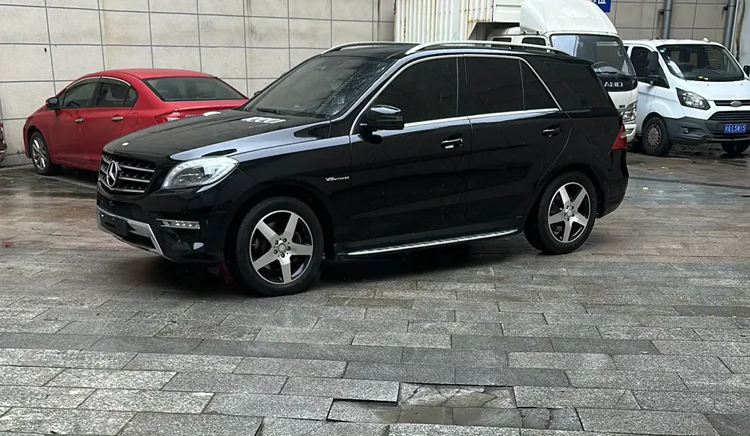 Mercedes-Benz M Class