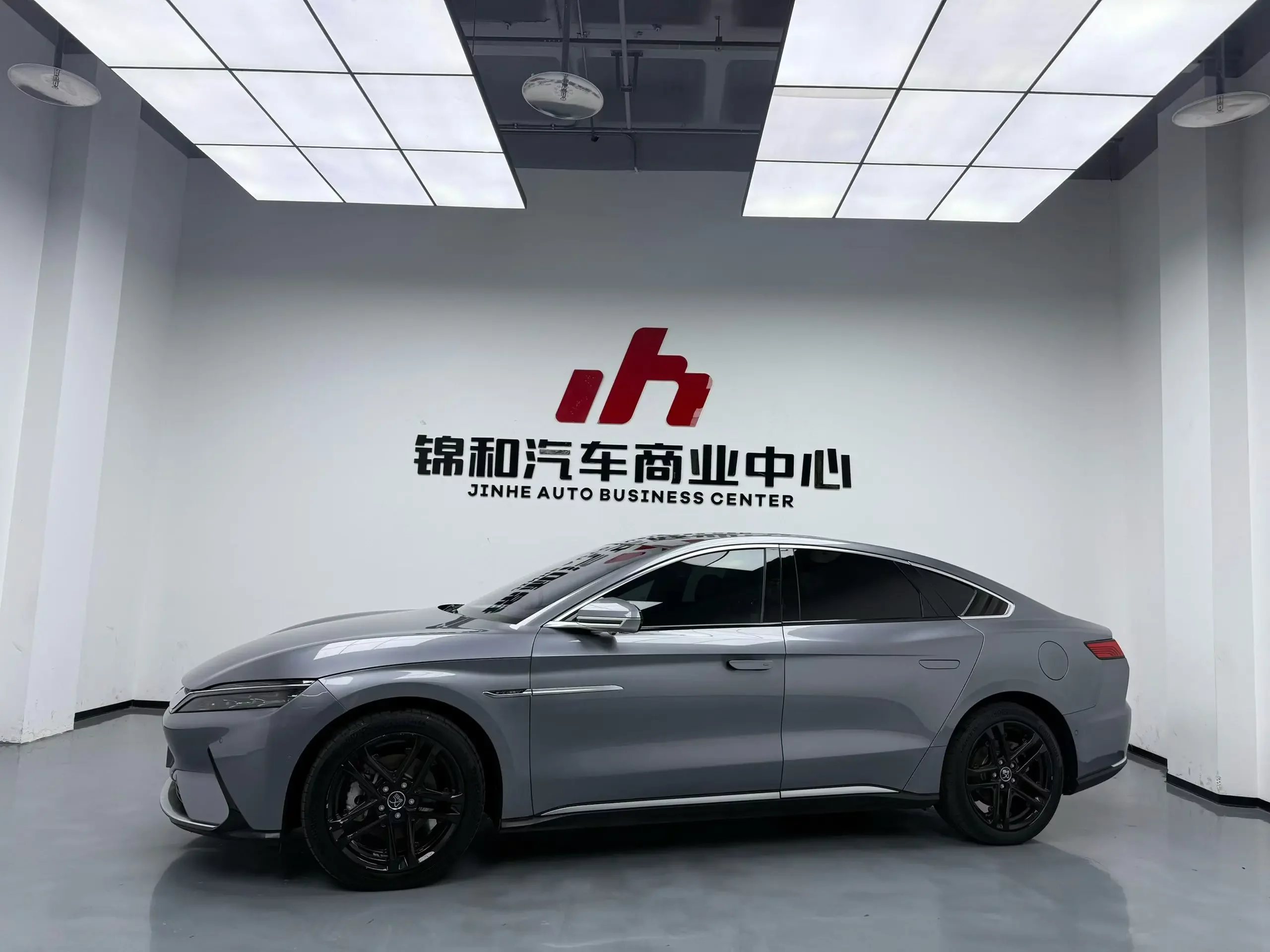 BYD Han EV