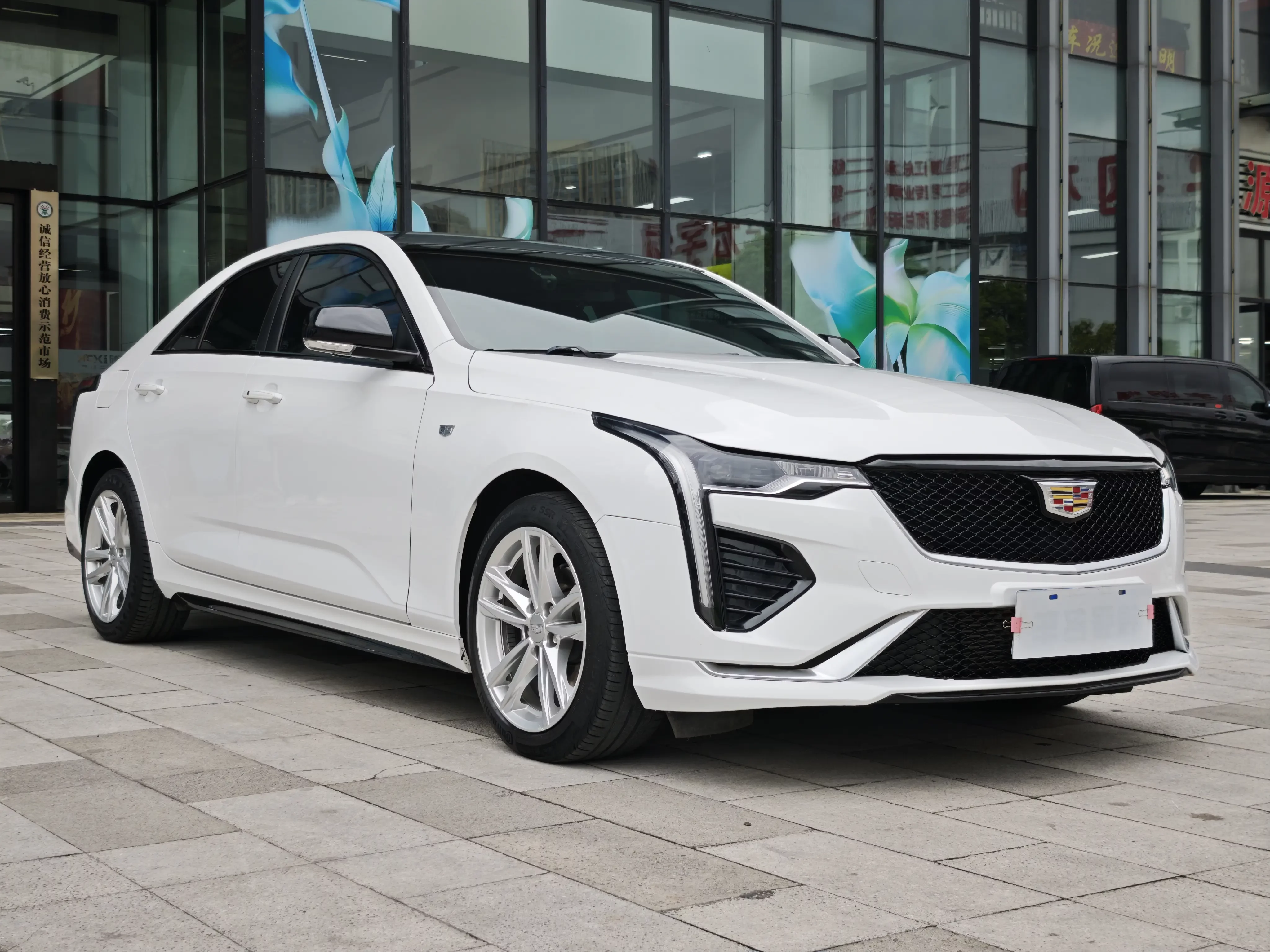 Cadillac CT4