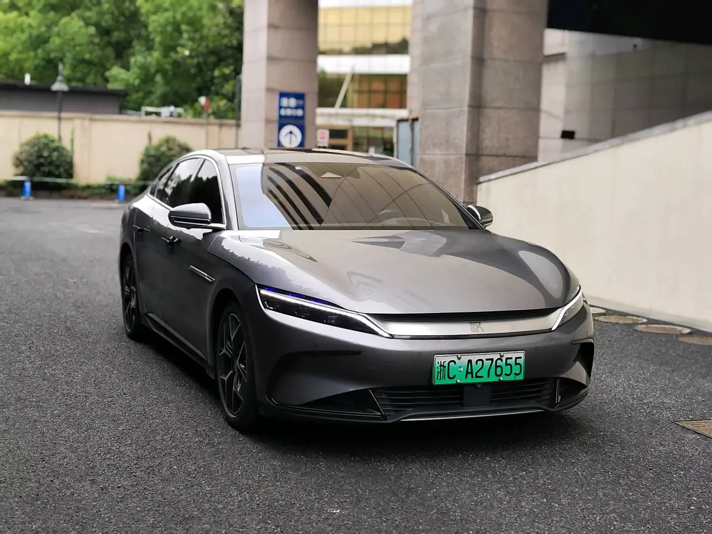 BYD Han EV