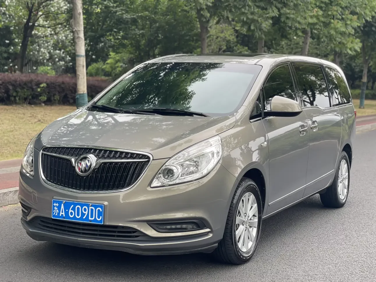 Buick GL8