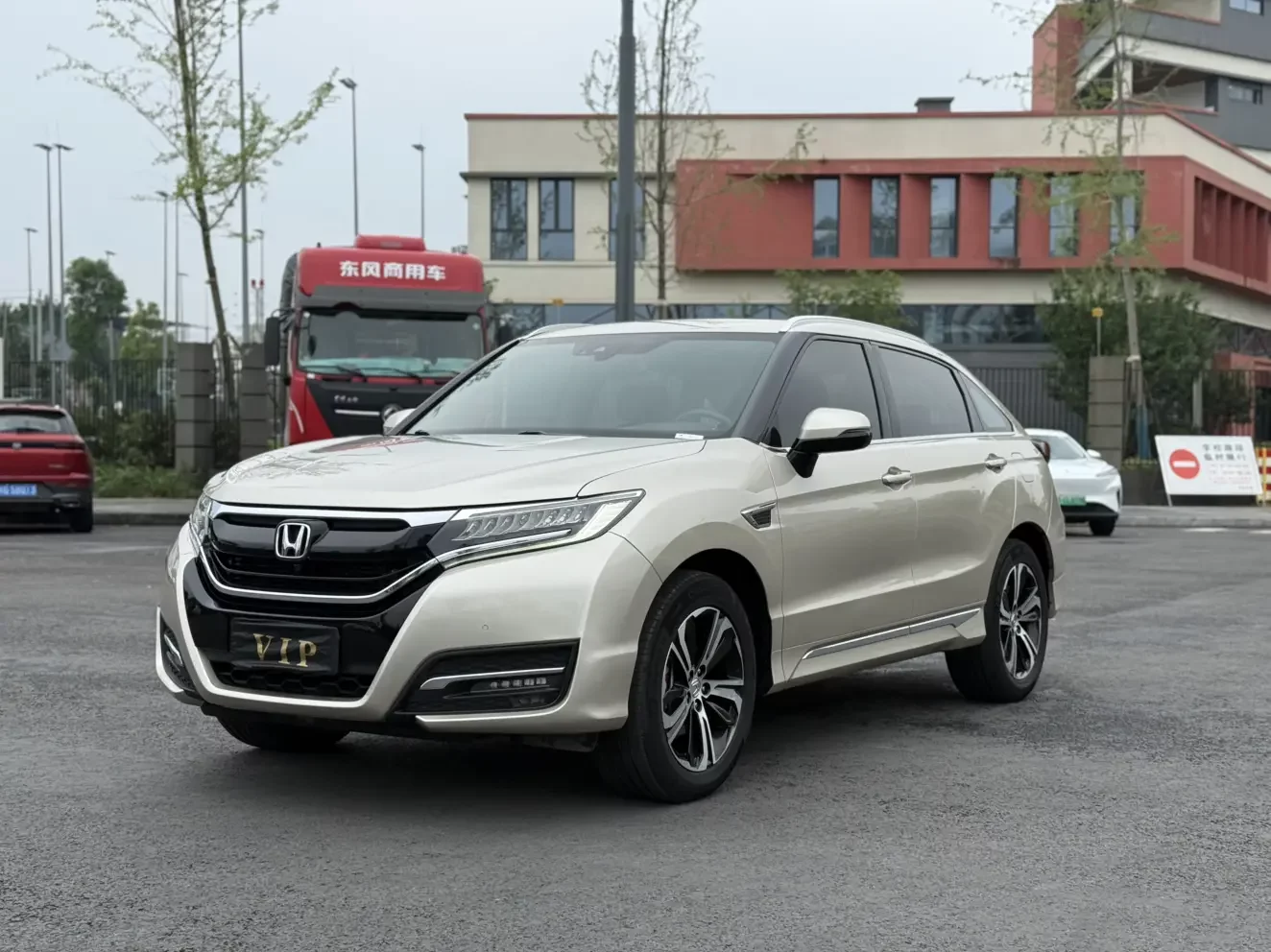 Honda UR-V