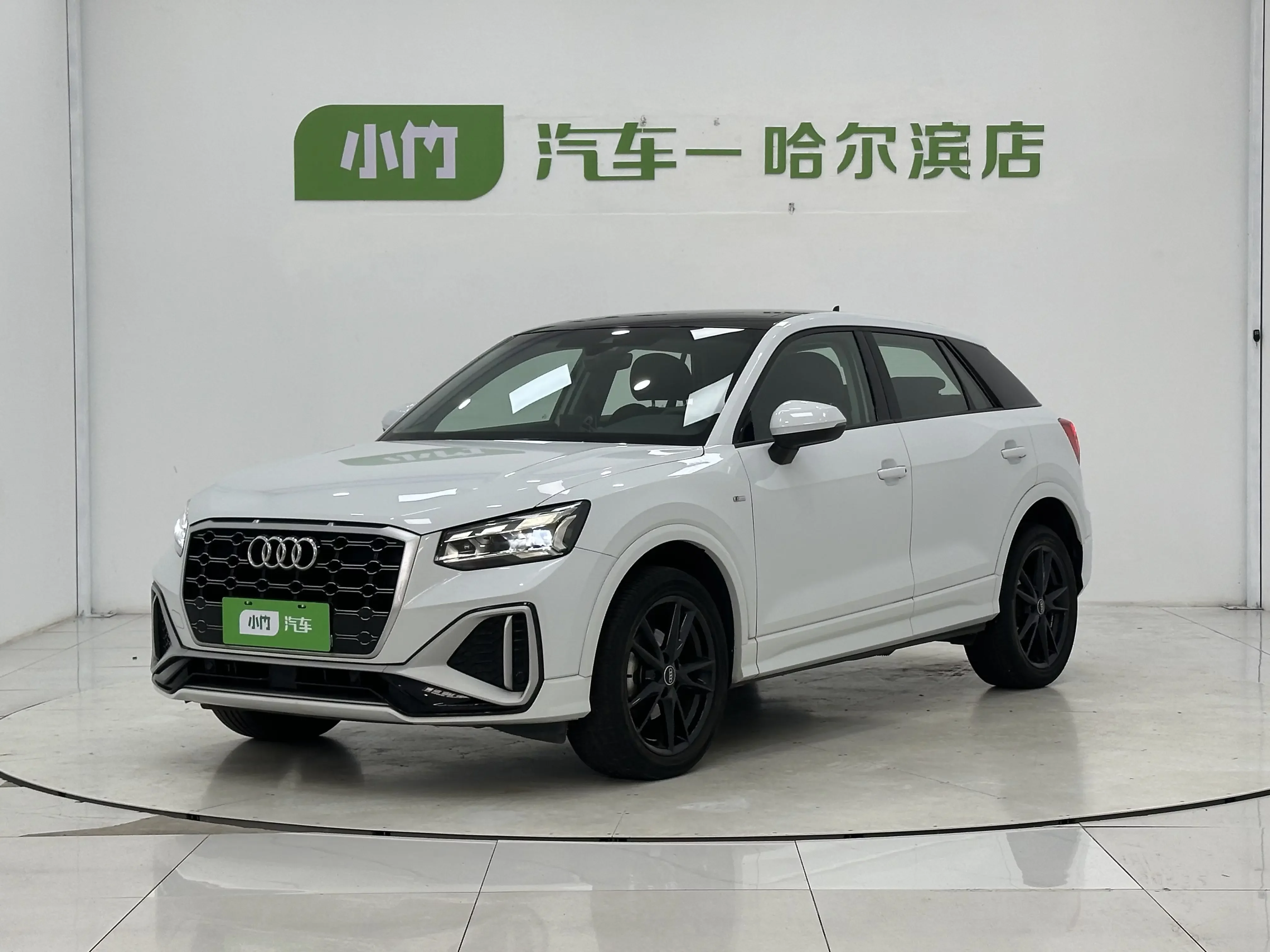 Audi Q2L