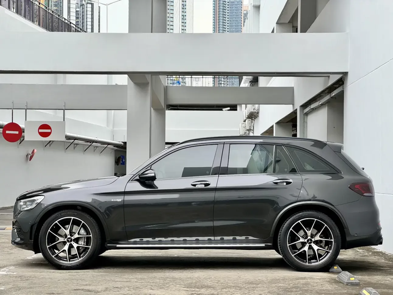 Mercedes-Benz GLC AMG