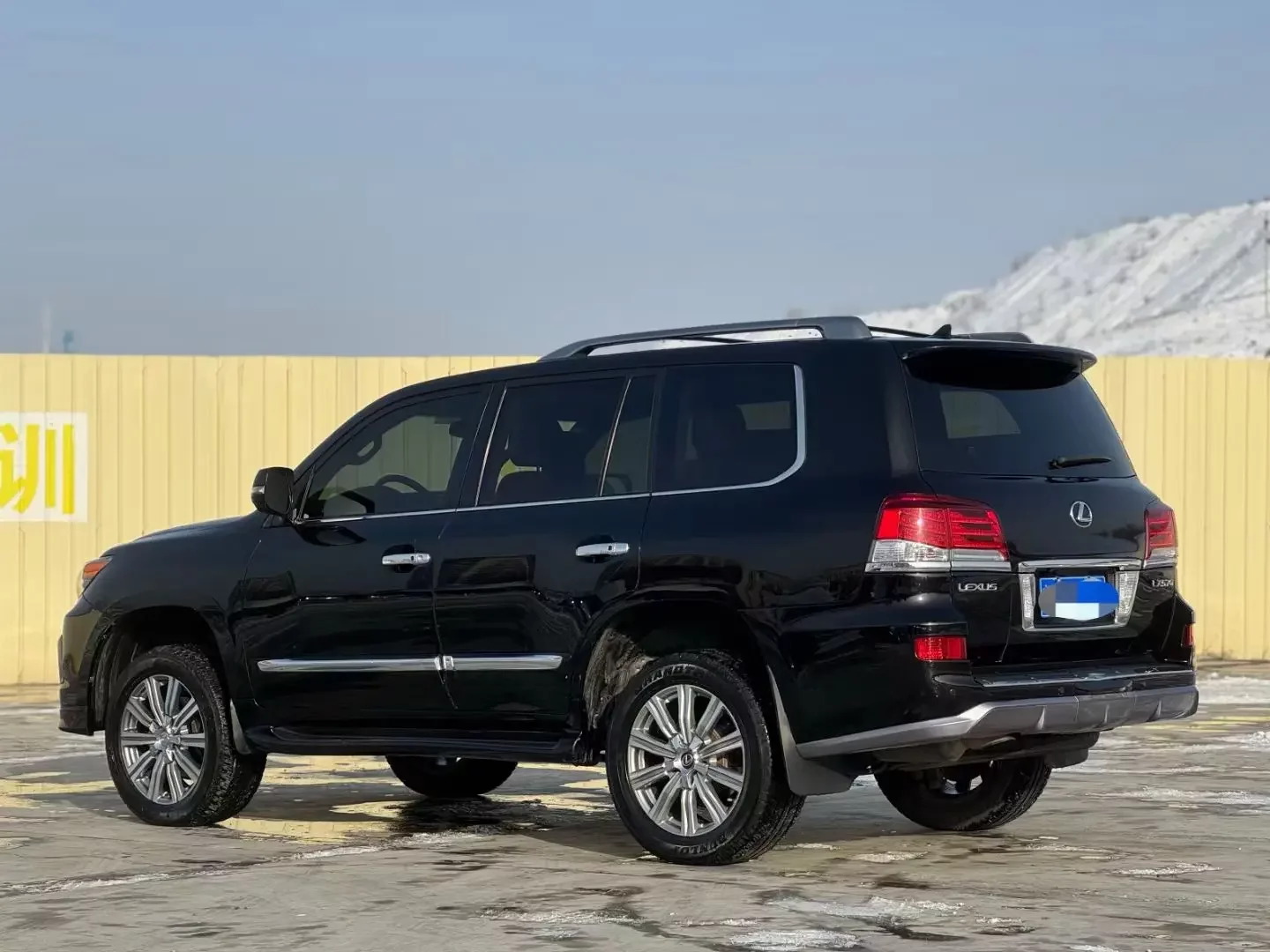 Lexus LX