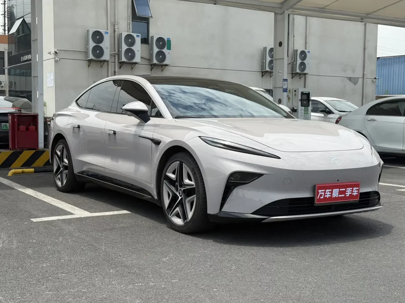 Rising Auto Feifan F7