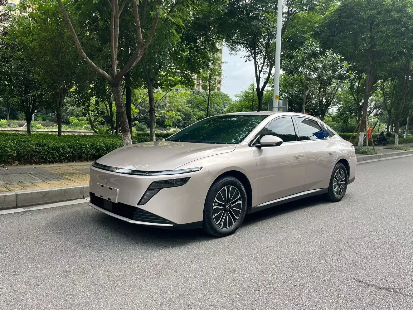 Nissan N6
