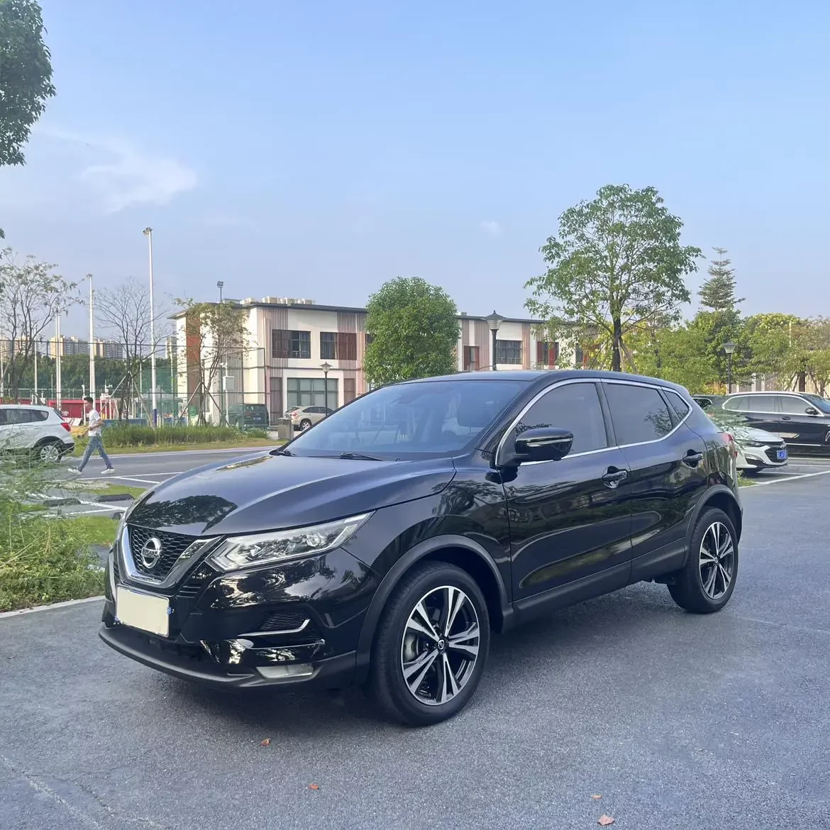 Nissan Qashqai  из Китая