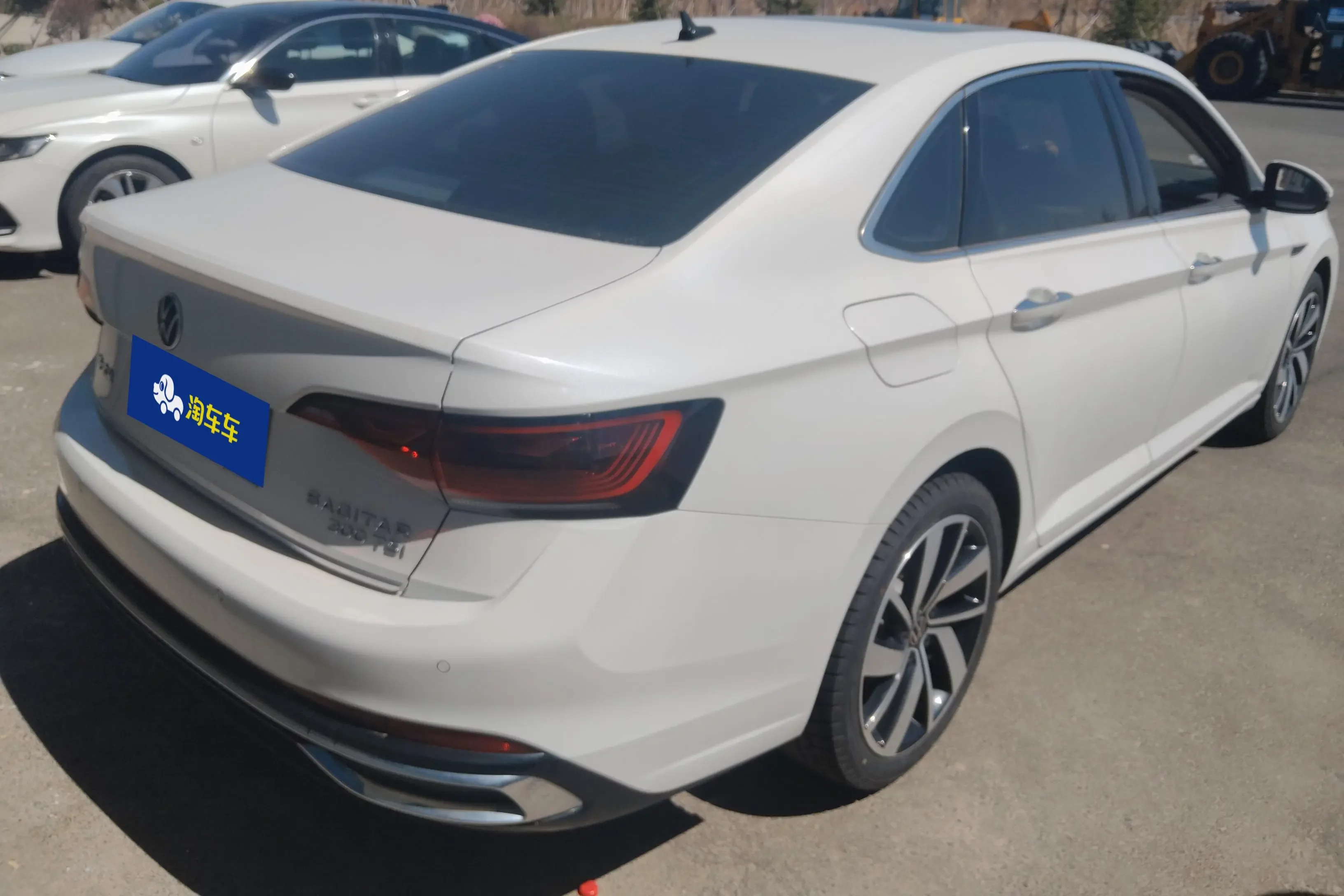 Volkswagen Sagitar
