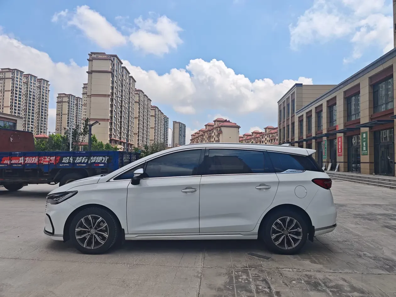 BYD Song MAX