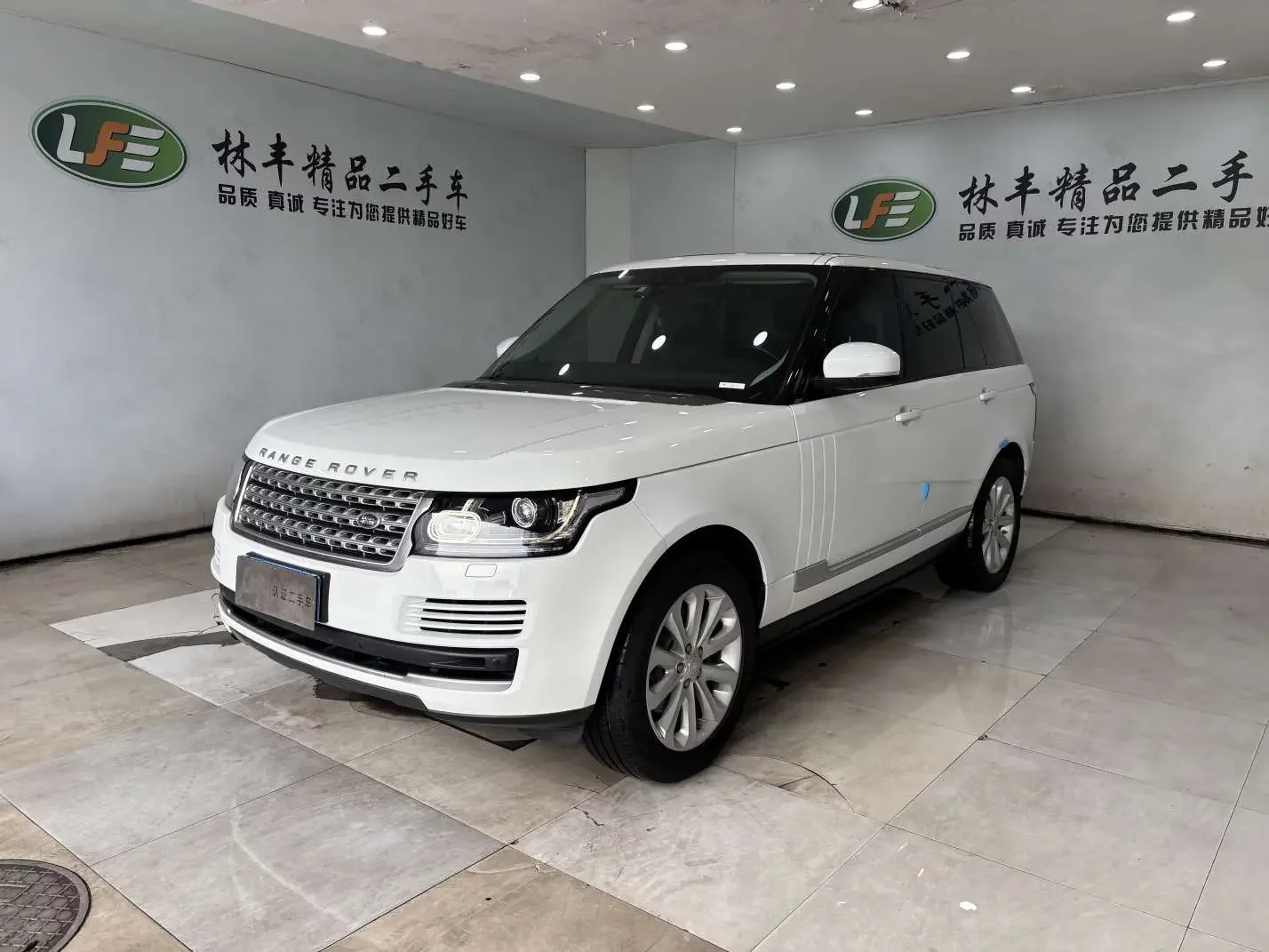 Land Rover range rover