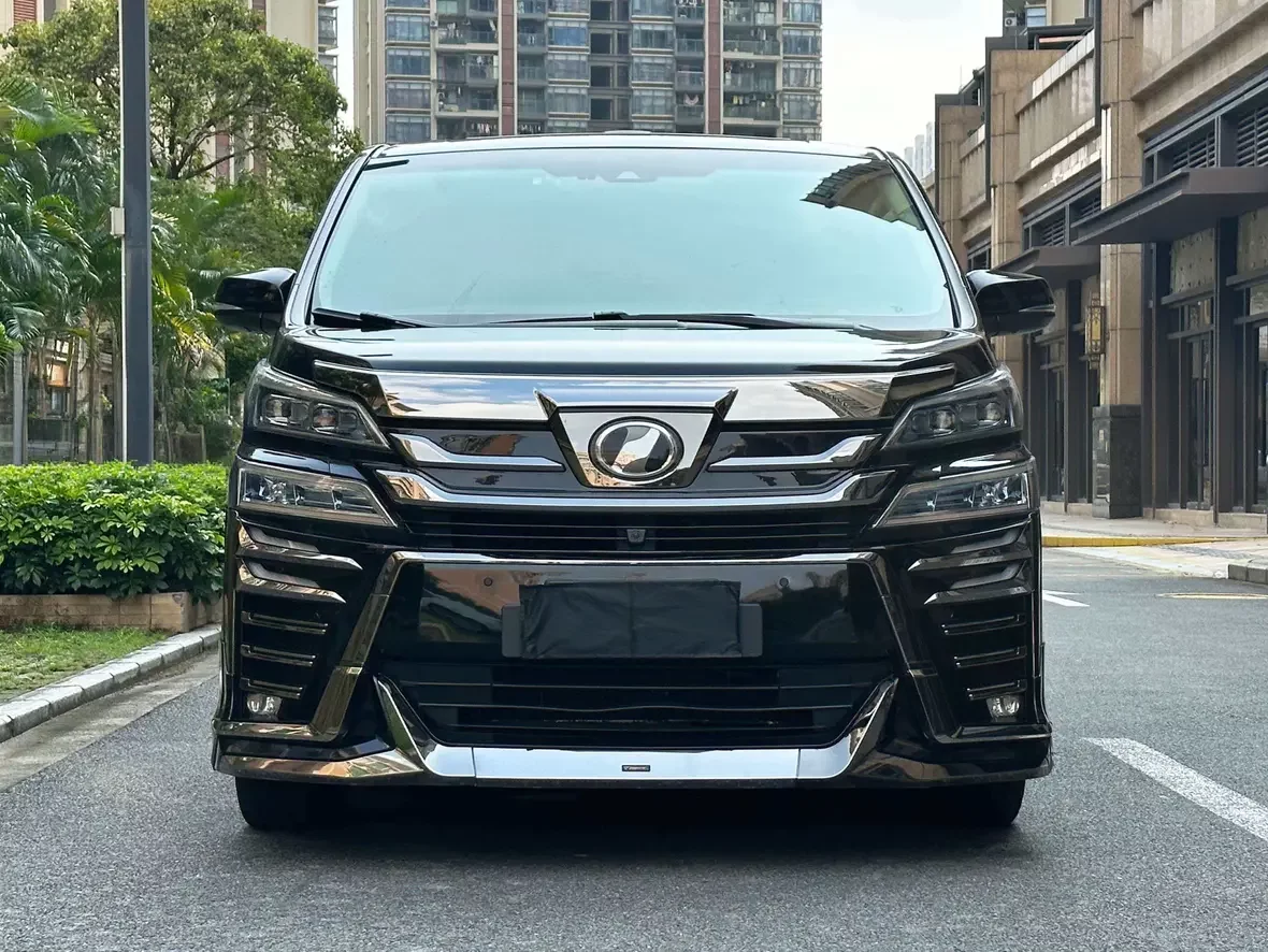 Toyota Crown Wellfire