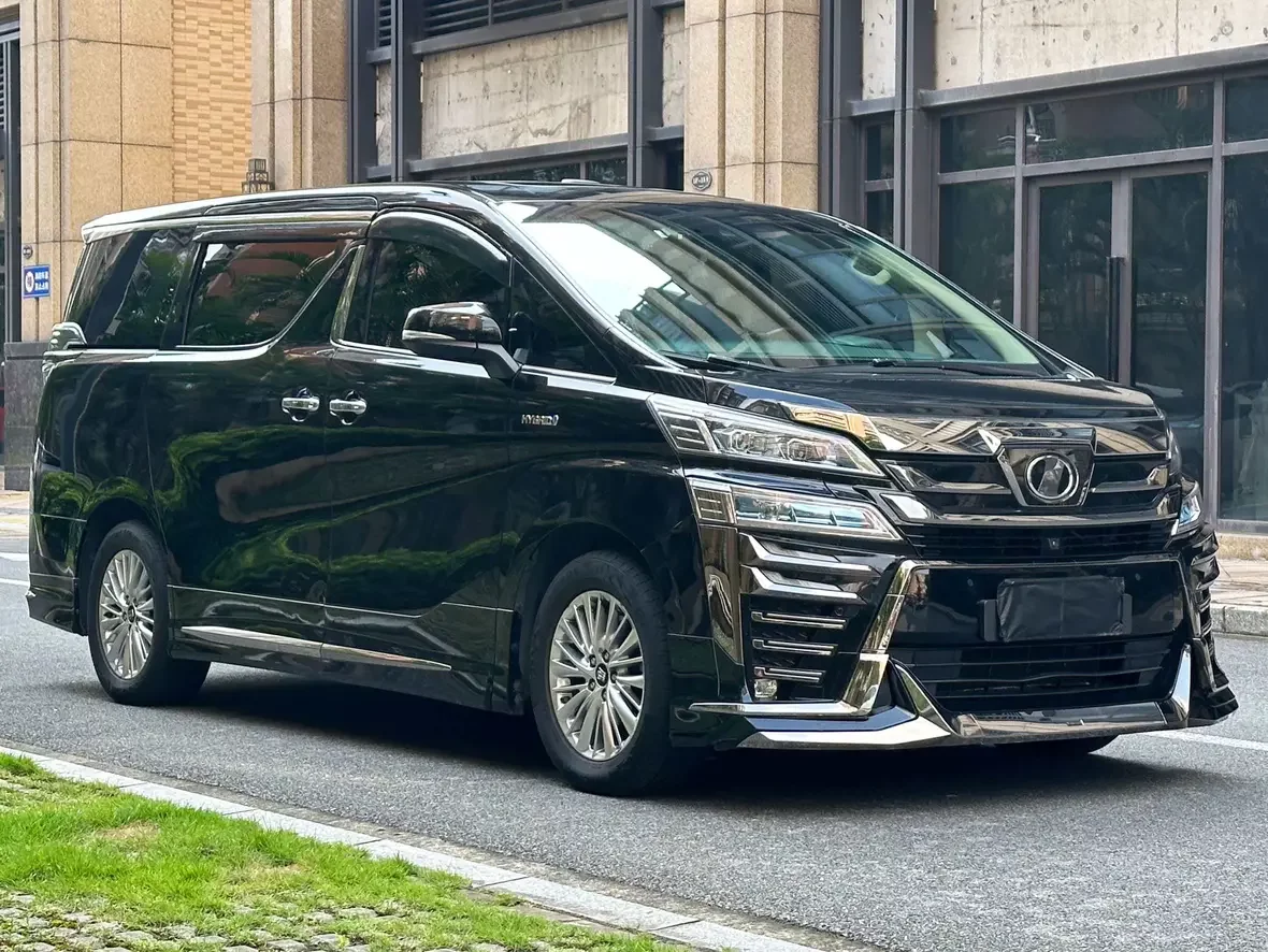 Toyota Crown Wellfire