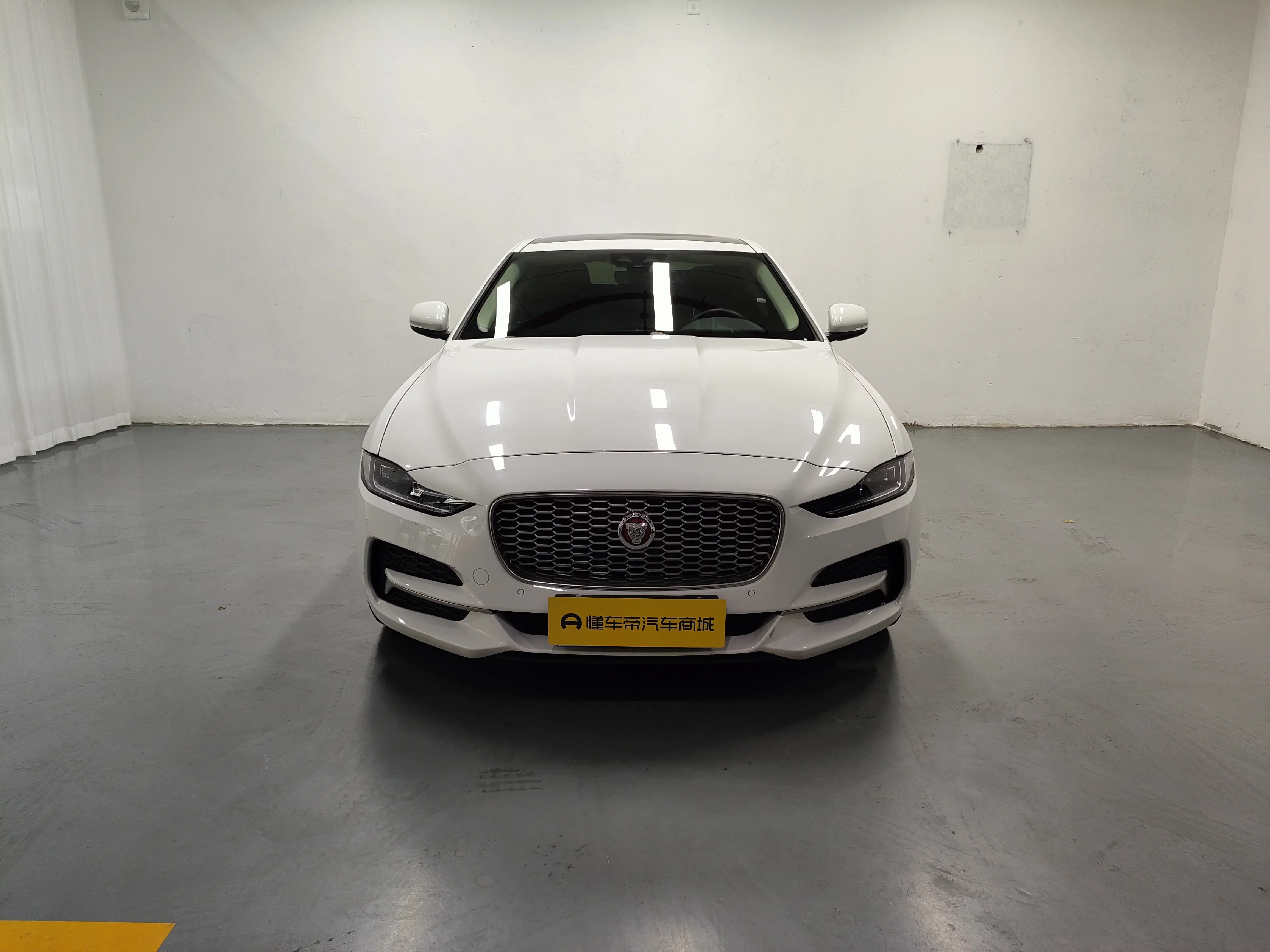Jaguar XEL
