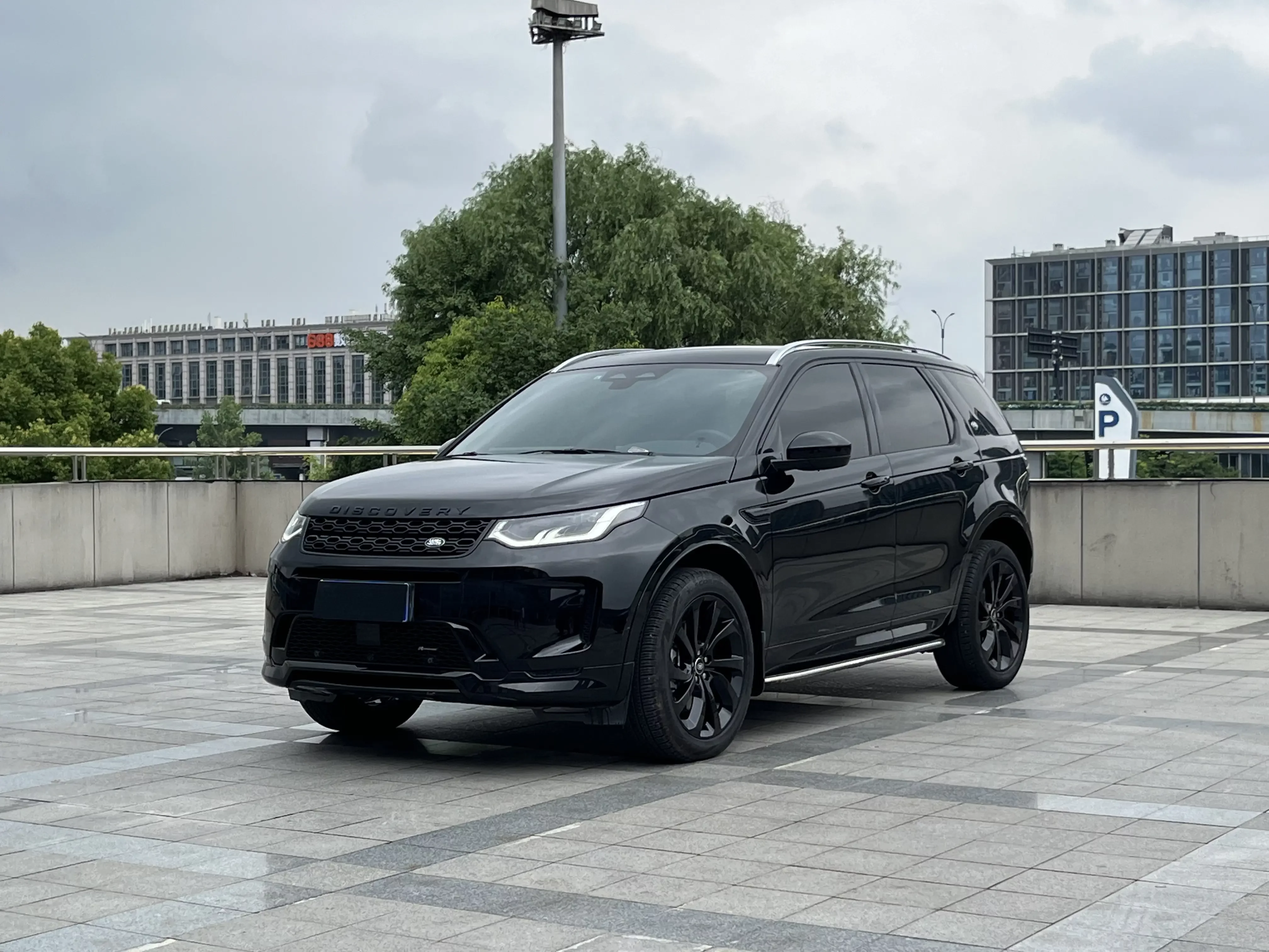 Land Rover Discover Sports  из Китая