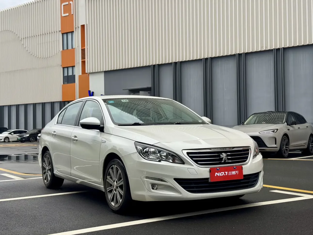 Peugeot 408