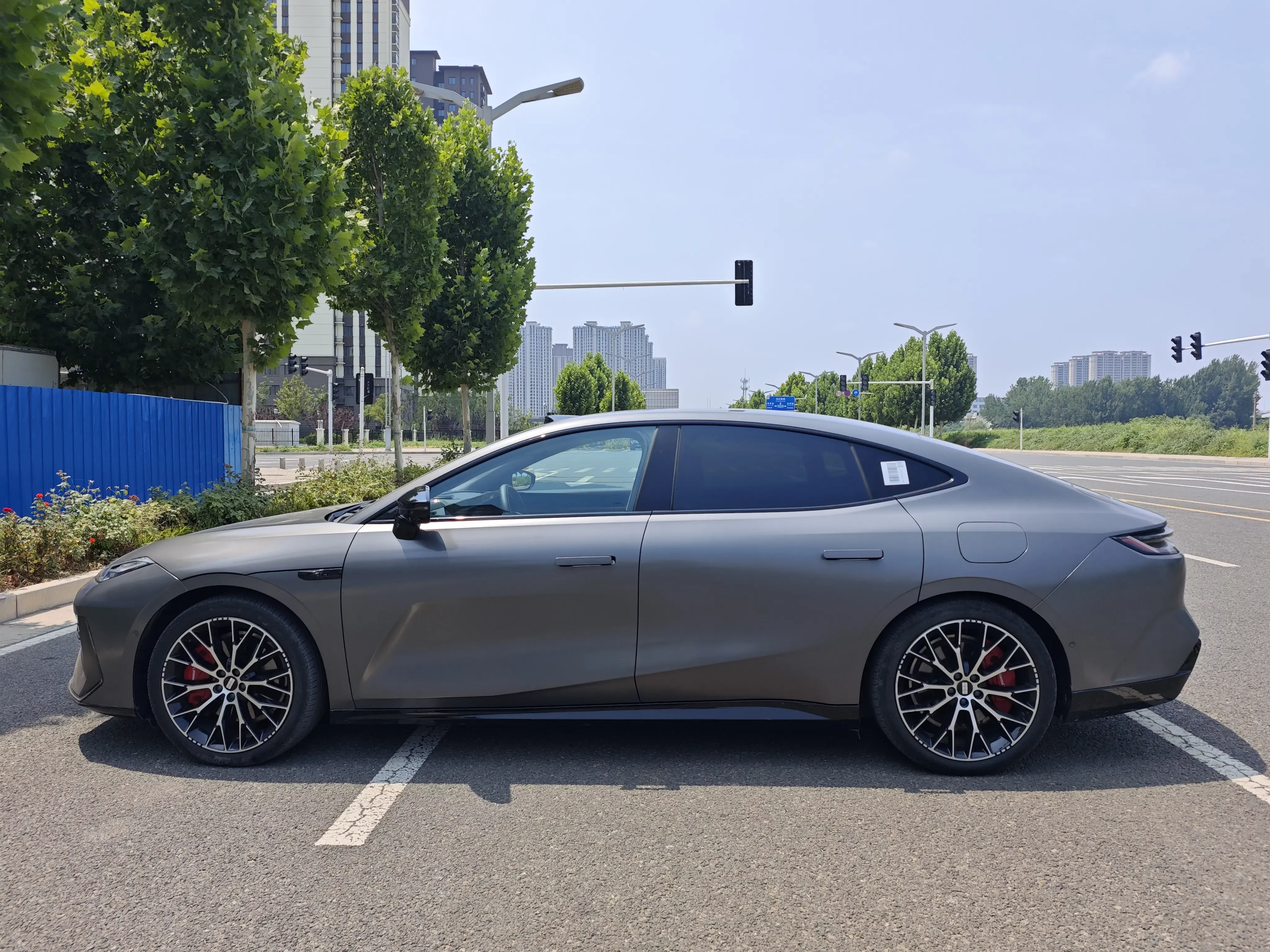 Geely Galaxy E8