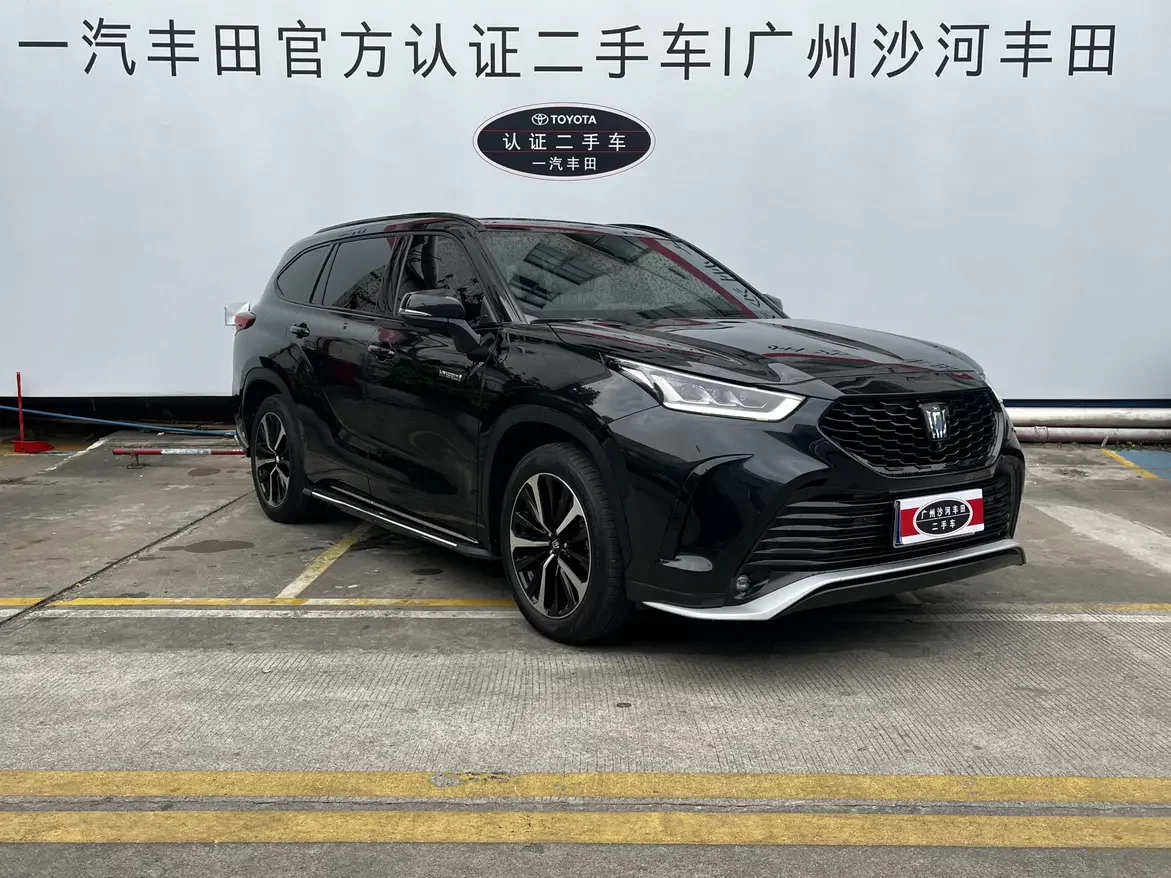 Toyota Crown Kluger