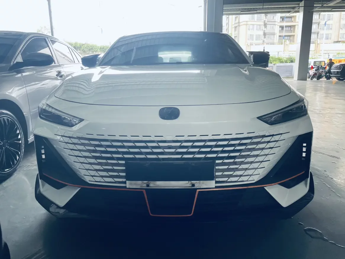 Changan UNI-V
