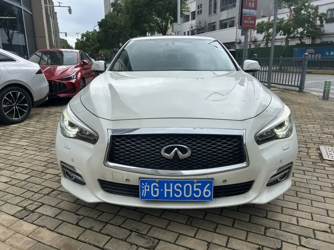 Infiniti Q50L  из Китая