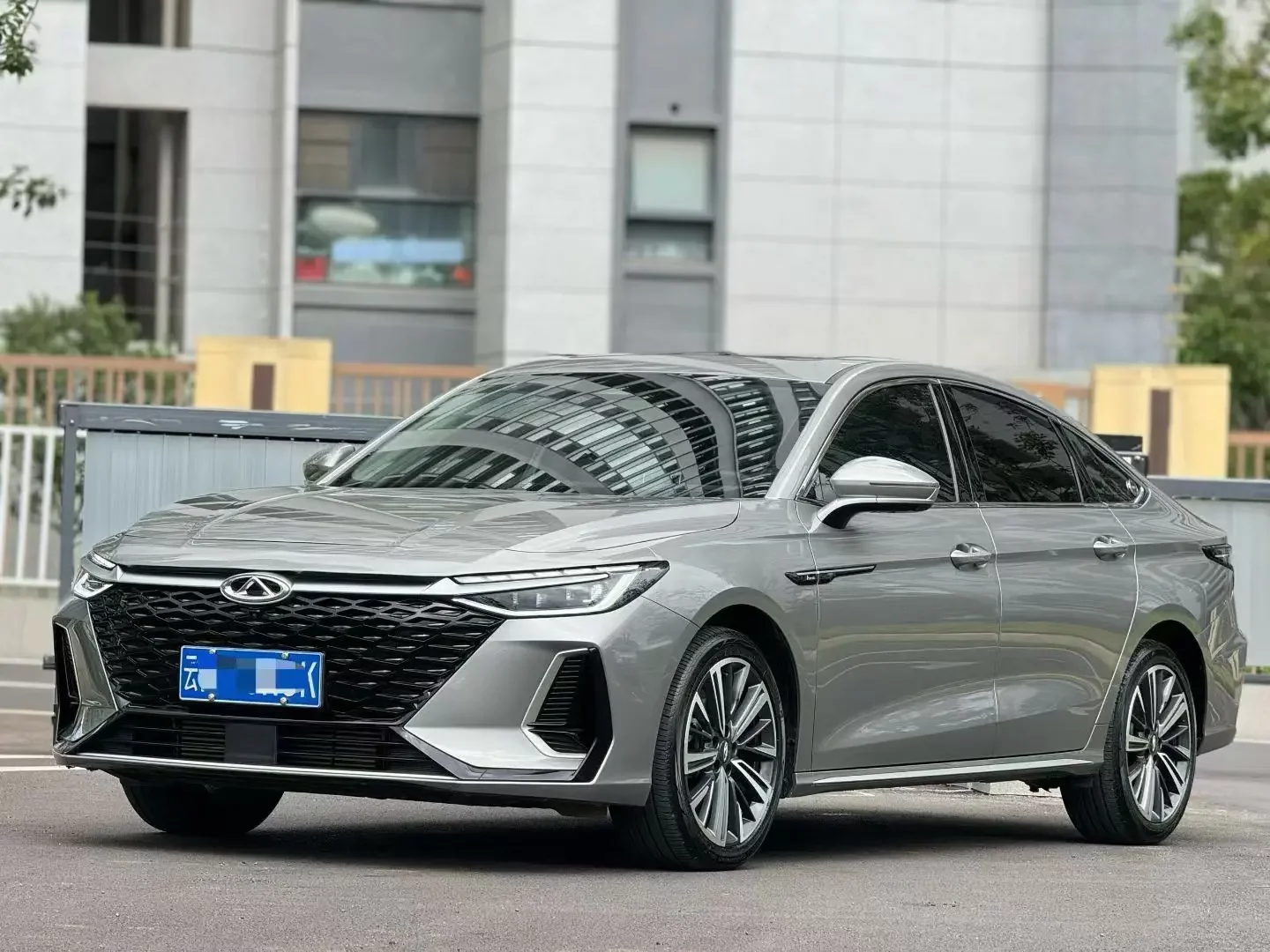Chery Arrizo 8