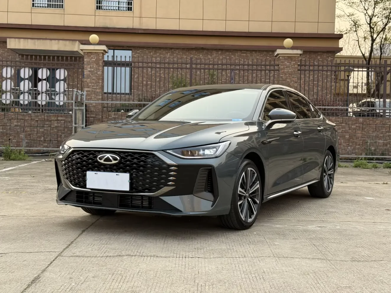 Chery Arrizo 8