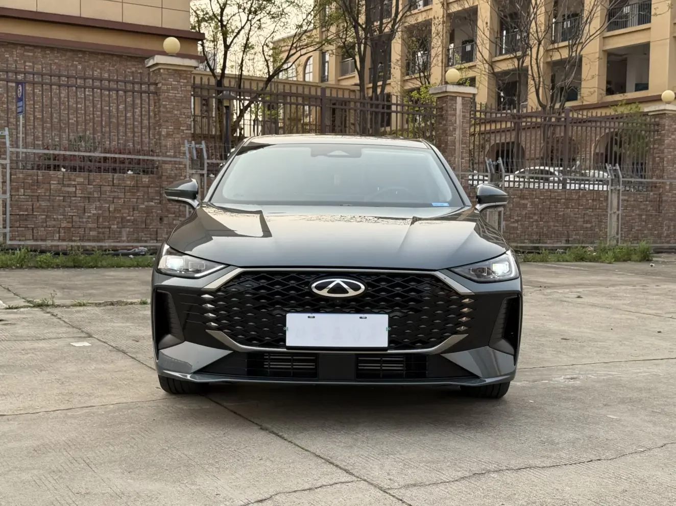 Chery Arrizo 8