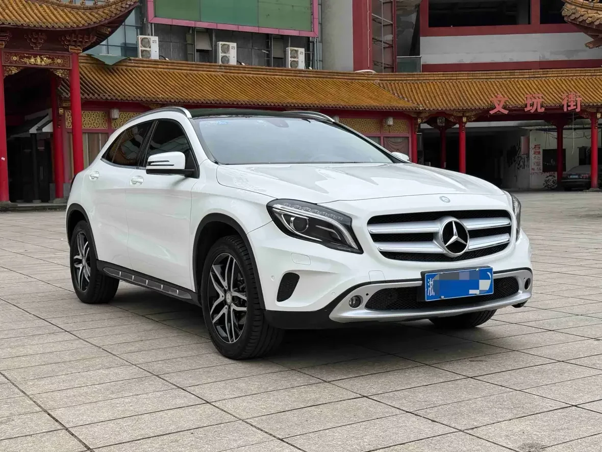 Mercedes-Benz GLA