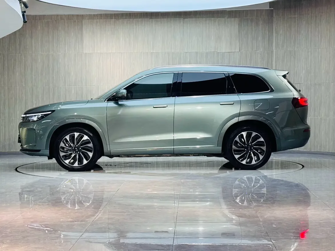 AITO M7