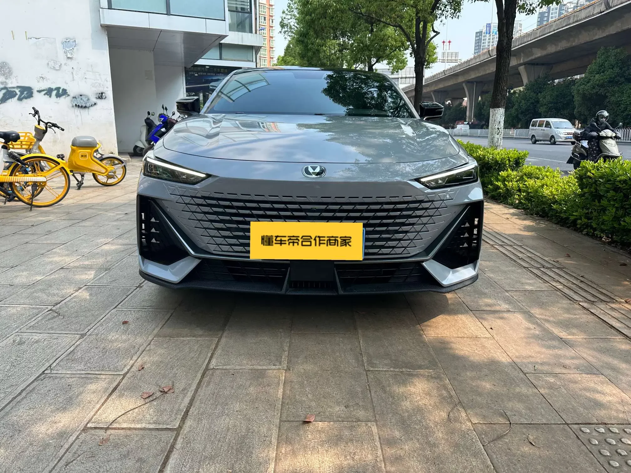 Changan UNI-V