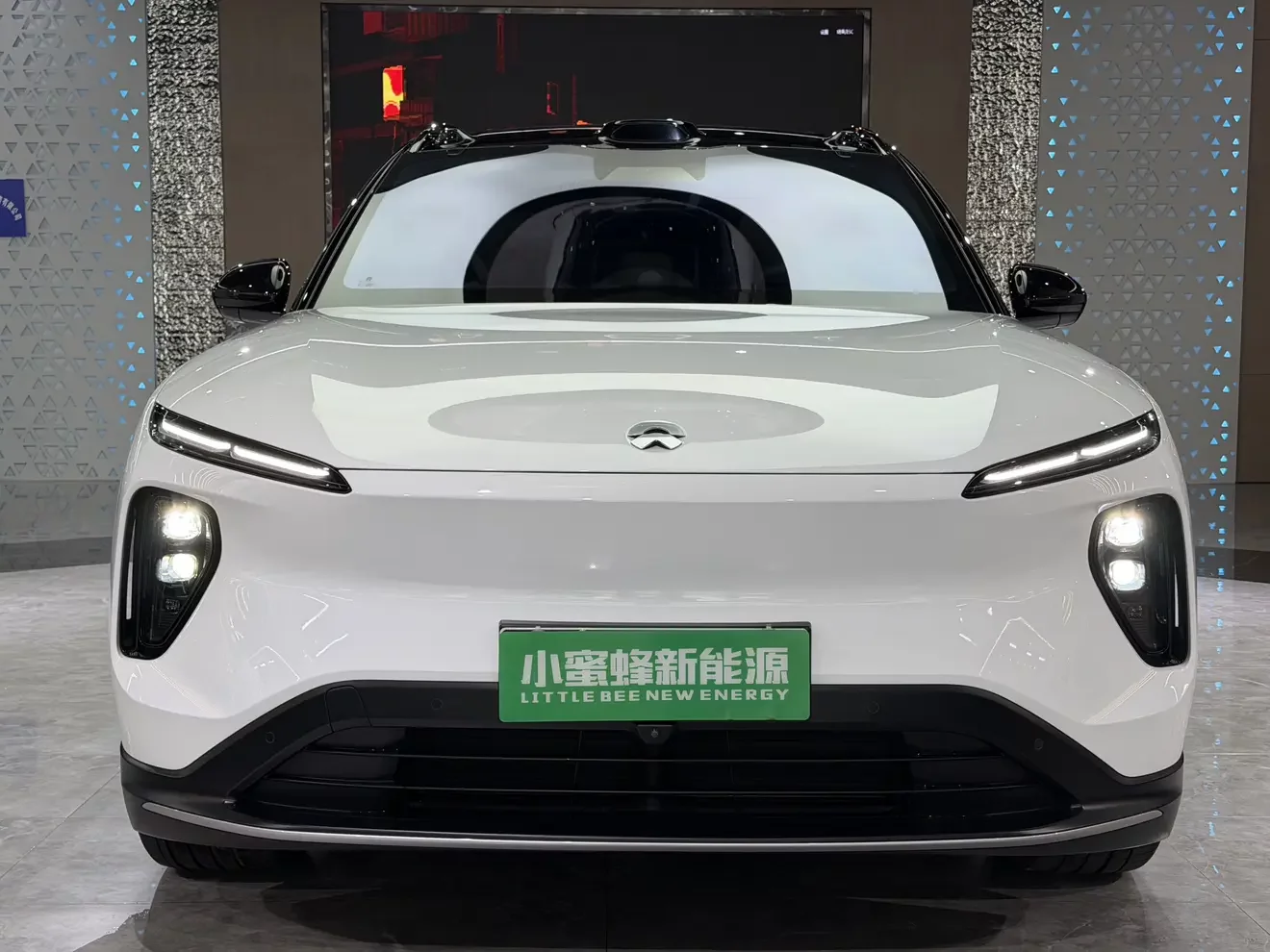 NIO ES6