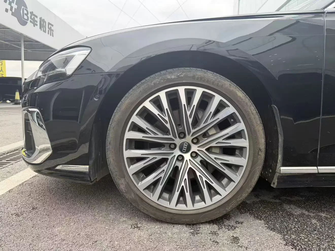 Audi A8