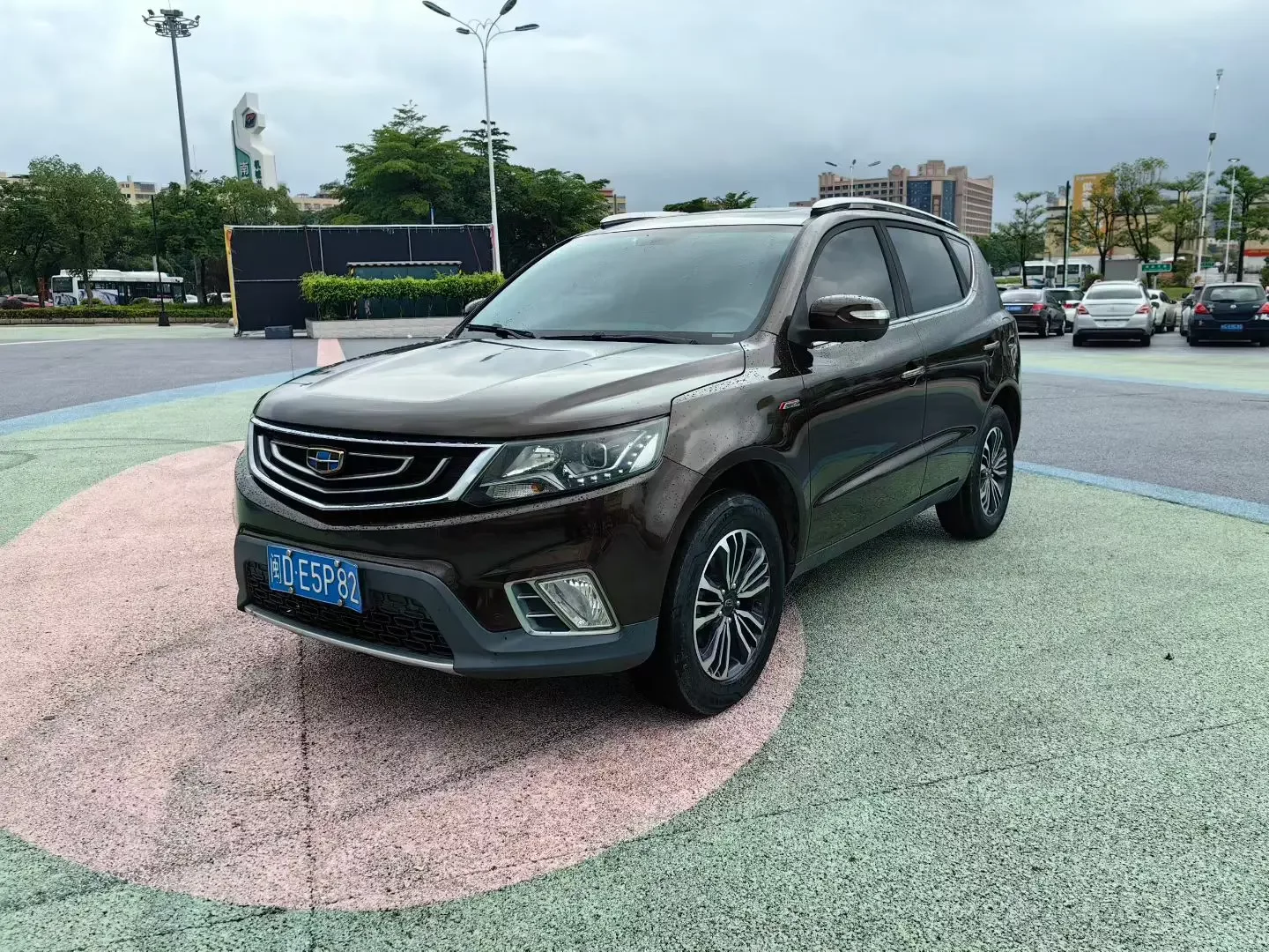 Geely Vision X6