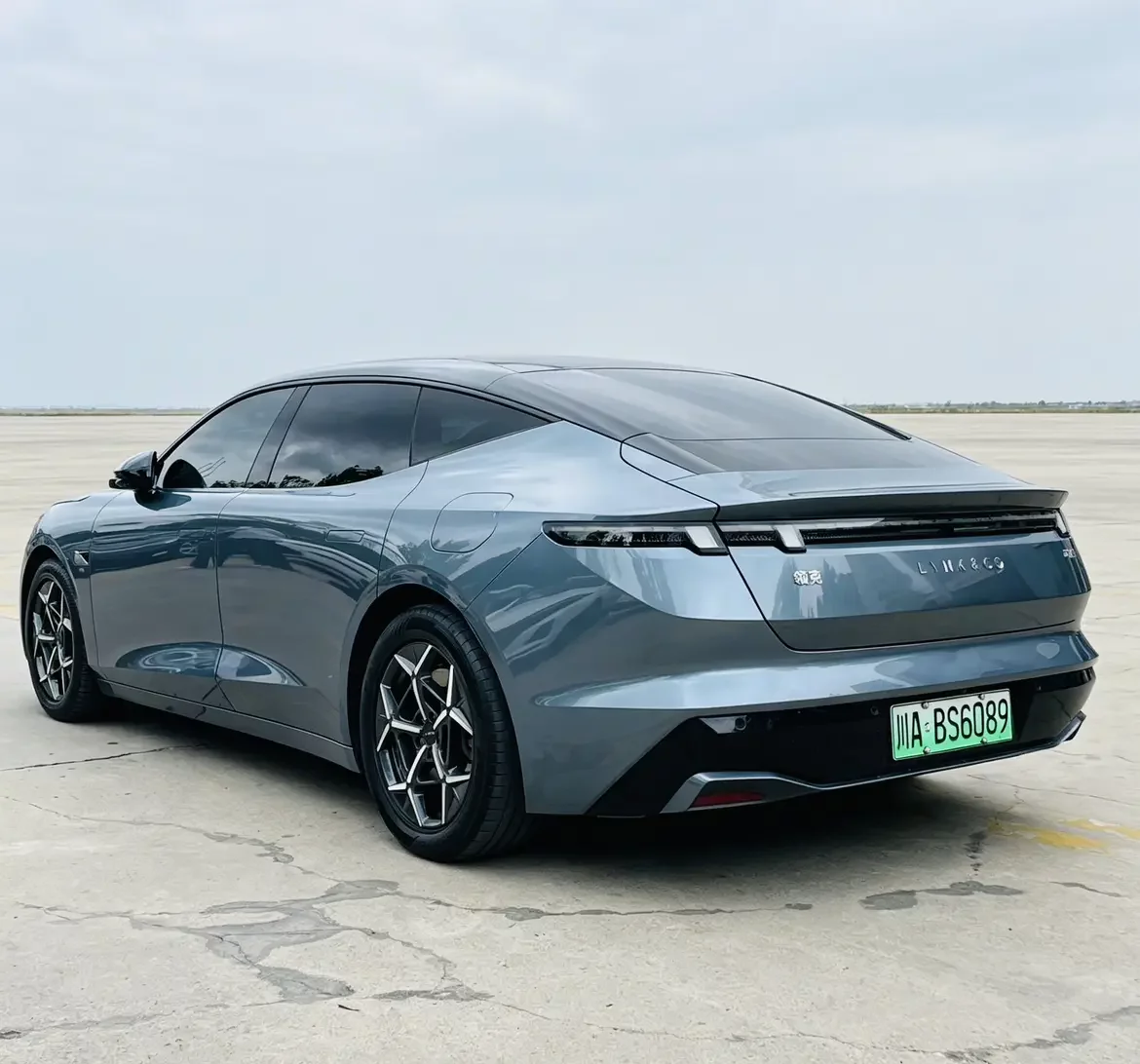 Lynk & Co Z10