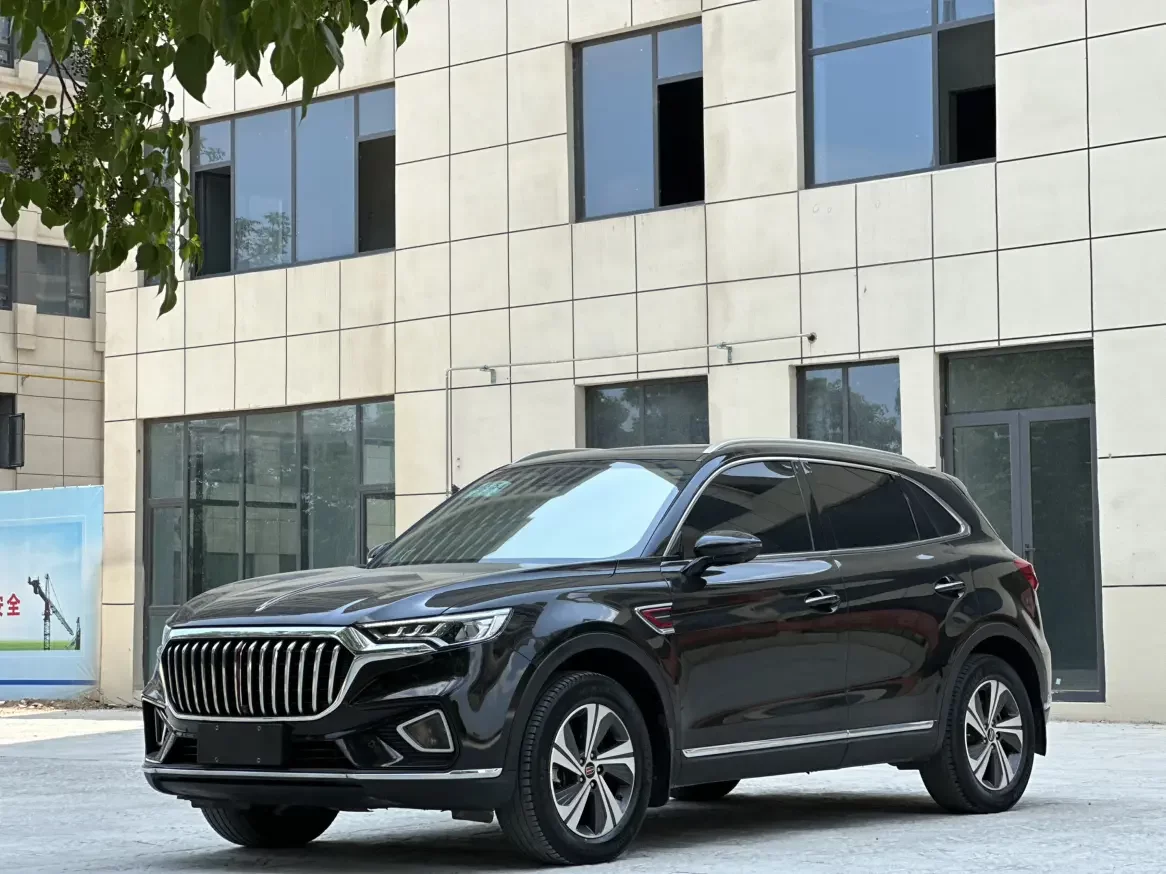 Hongqi HS5  из Китая