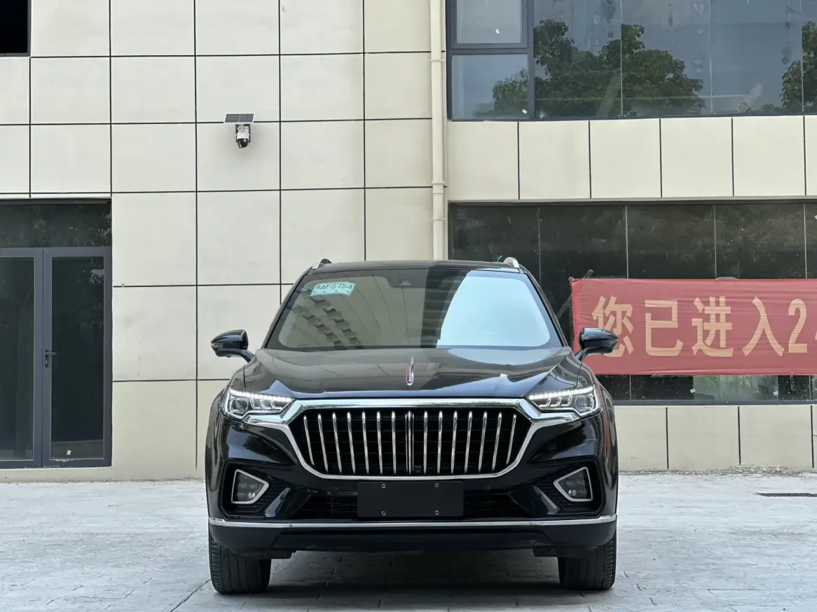 Hongqi HS5  из Китая