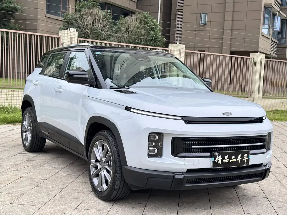 Geely ICON