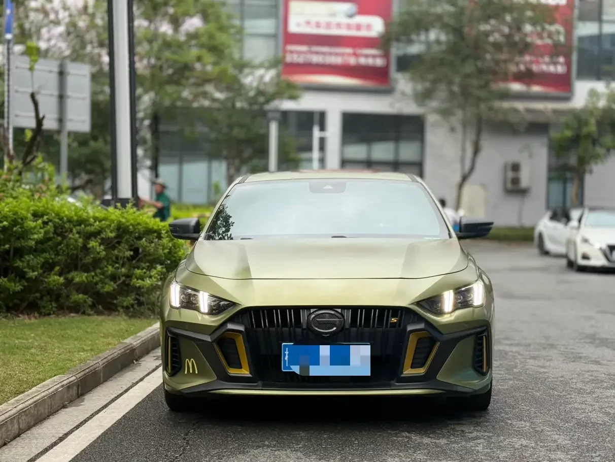GAC Trumpchi Empow  из Китая