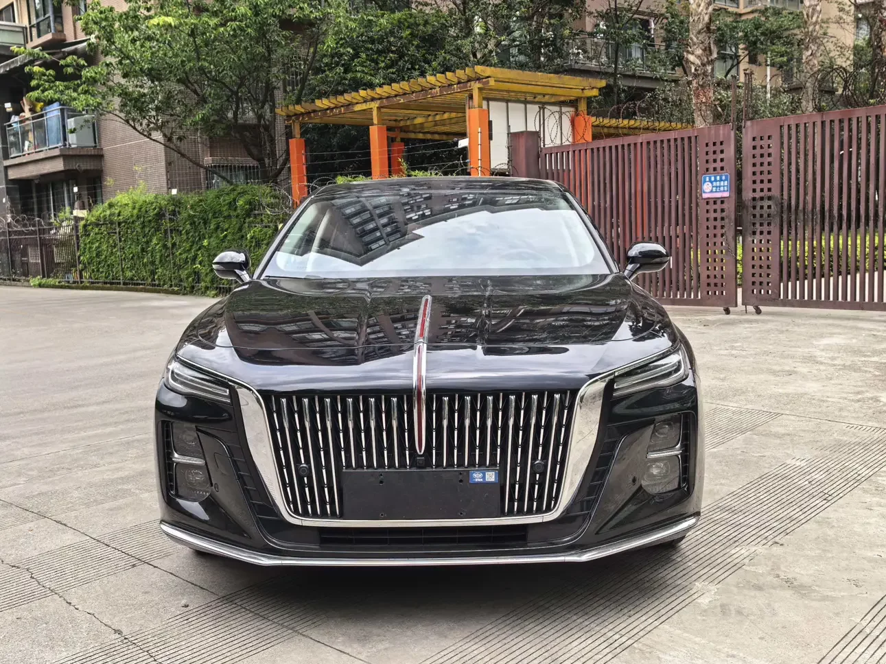 Hongqi H5