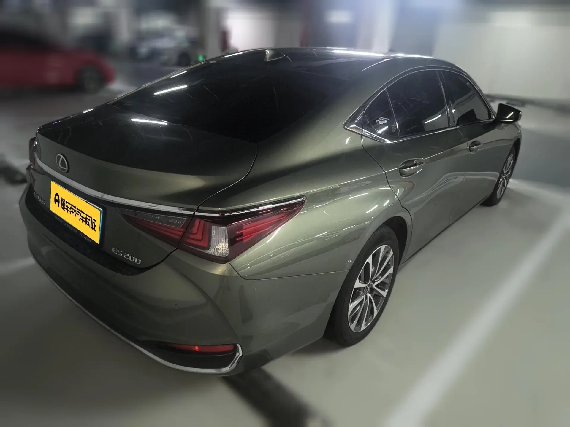 Lexus ES